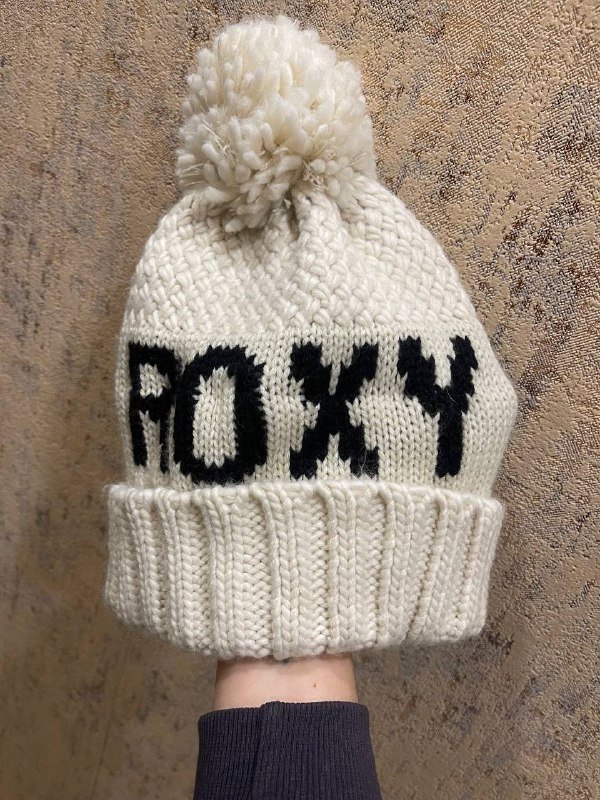 Курта Roxy, шапка в подарок