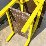 Крепкий железный стол с фанерной столешницей 2