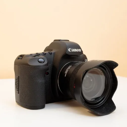 Canon 5D Mark II, Canon EF 24mm f/2.8 IS USM