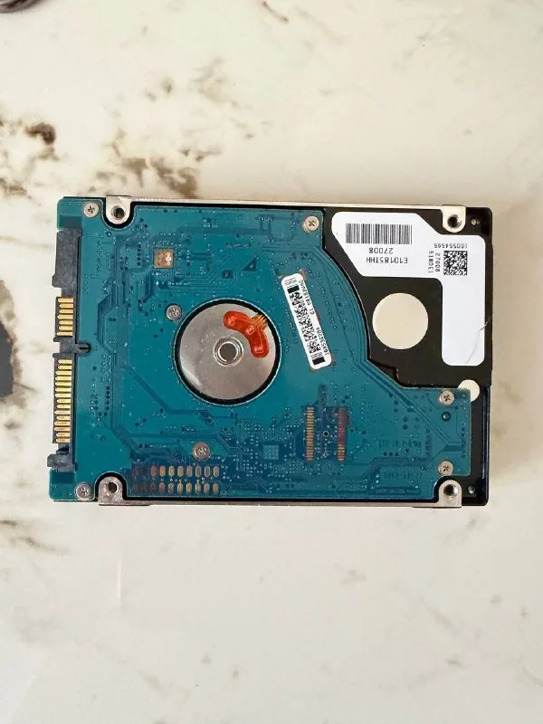 Жёсткий диск Seagate 320 ГБ 1