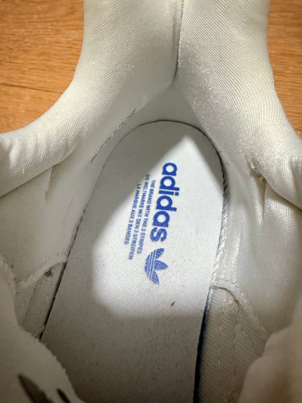 Кроссовки Adidas размер 38 белые
