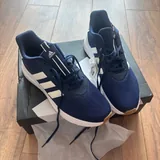 Мужские кроссовки Adidas 4