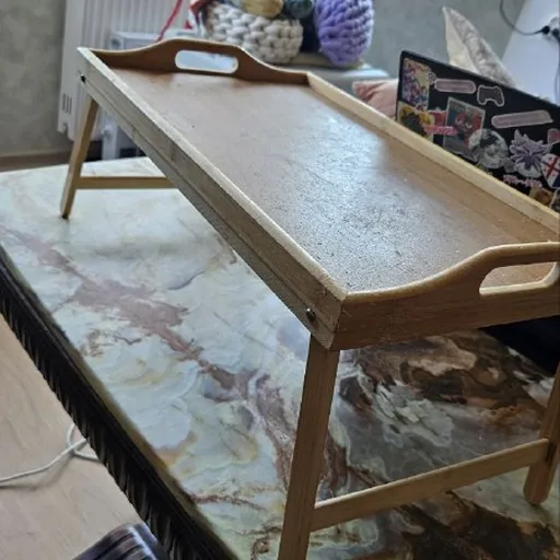 Поднос-столик, подушка для пола, чайник, табуретки