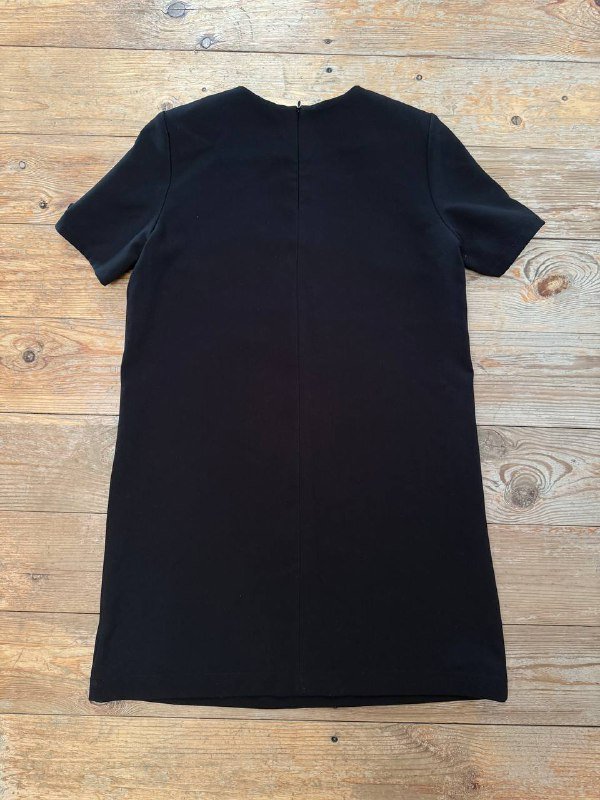 Сумка Mattioli, жакет Zara, рубашка, платье Lime, джинсы Levi’s 6