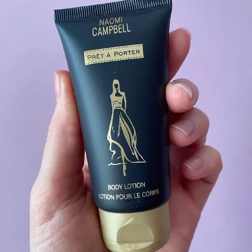 Парфюмированный лосьон Naomi Campbell Prêt à Porter