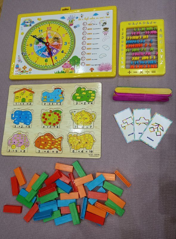 Двусторонняя доска, счёты, пазл, умные палочки и карточки