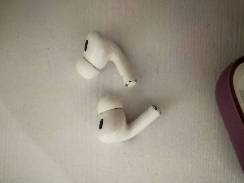 apple AirPod 2 5