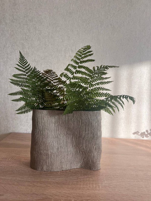 Керамическая ваза, пластиковый корешок, маленькая ваза