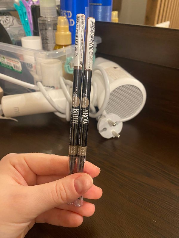 Утюжок Philips BHS530, Фен-стайлер Braun AS720, Сыворотка ART & FACT, Карандаши Vivienne Sabo 5