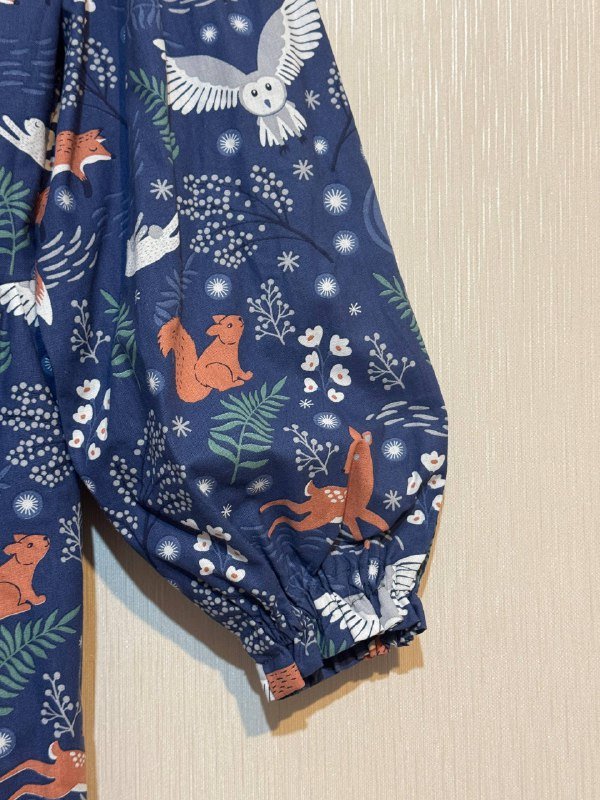 Длинный тёмно-синий плащ, новогоднее платье 4