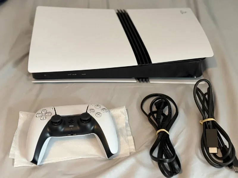 PlayStation 5 Pro 1