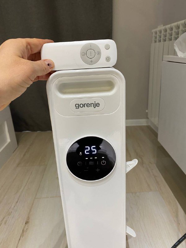 Масляный обогреватель Gorenje на колесах