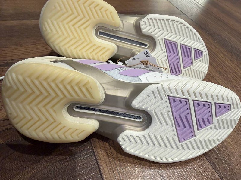 Кроссовки Adidas женские 39,1/3 размер 3