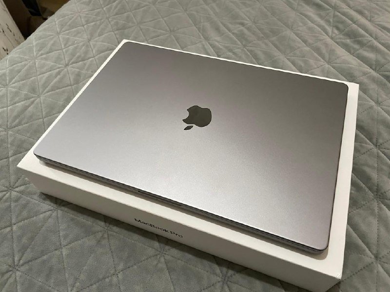 MacBook Pro M1 16 inch 32GB RAM 512GB Storage