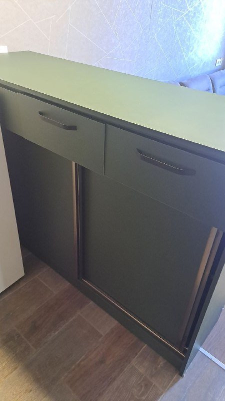 Стол, два дивана, пуф, кровать с матрасом, комод-бар 8