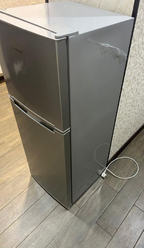 Холодильник Hyundai б/у 3 года 5