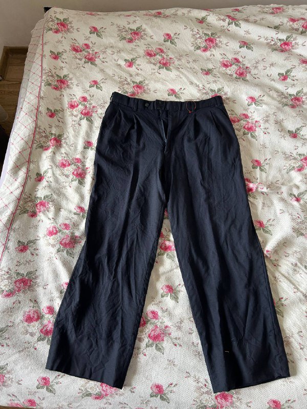 Лонгслив, рубашки, кофта, дождевик, футболка, брюки, ремень, джины, кепка, жилетка, наушники, шорты, сумка, панама 2