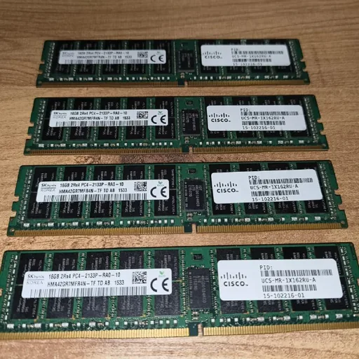 Серверная оперативная память SK Hynix DDR4 ECC 16 ГБ