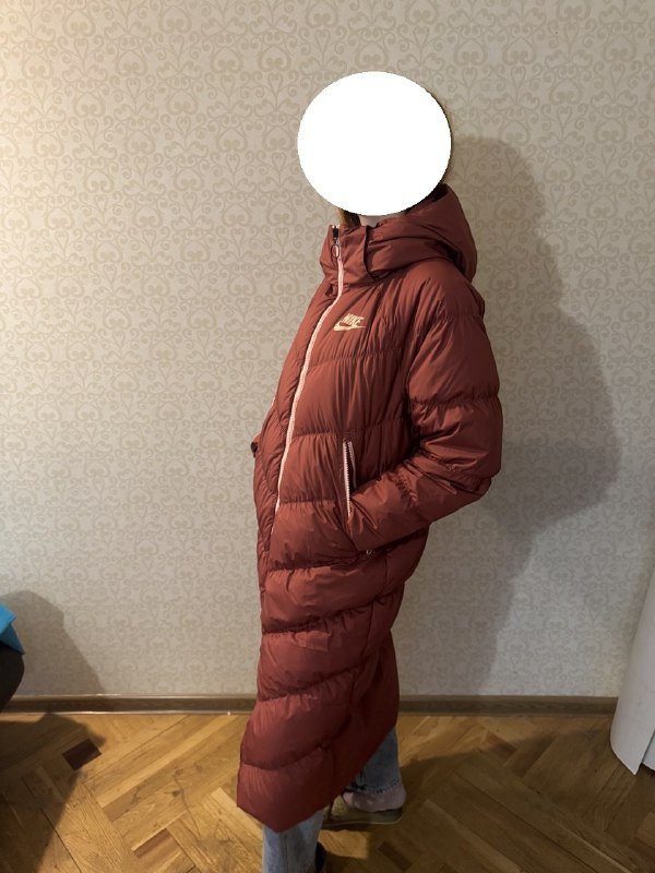 Пальто-пуховик женское с капюшоном Nike бордовое 5