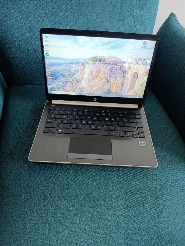 HP ноутбук 14-df0xxx, Touchscreen 1