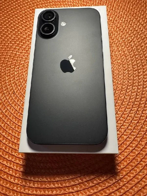 iPhone 16 128GB SIM + eSIM 1