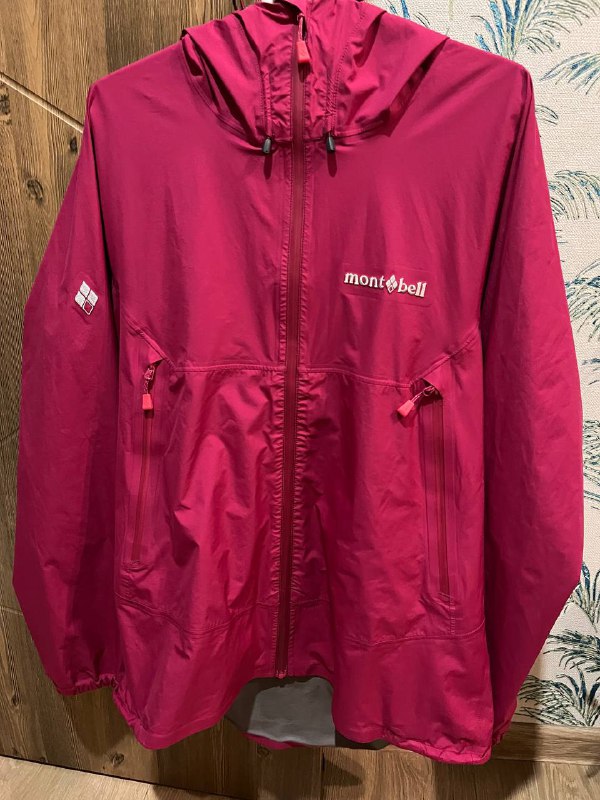 Женская куртка ветровка Montbell Gore-Tex