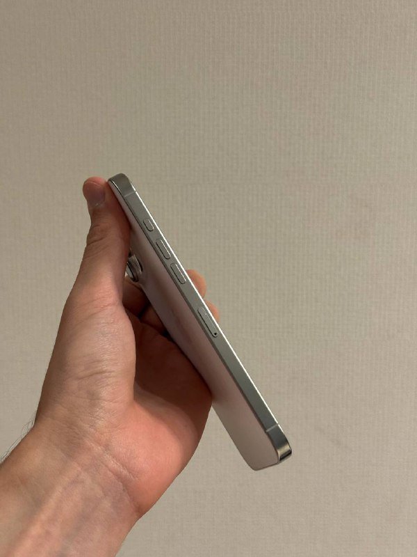 iPhone 16 Pro Max 256GB White Titanium 3