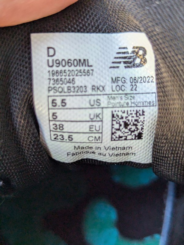 Женские кроссовки New Balance 9060 6