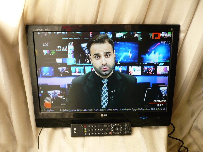 Телевизор LG 22' с камерой и блоком питания