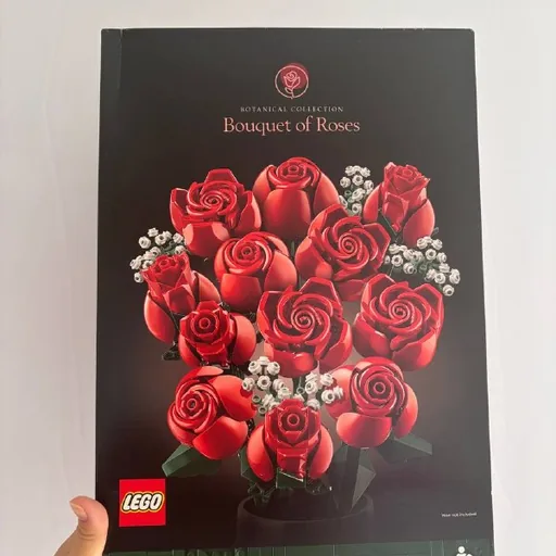 LEGO Icons «Букет роз» 10328