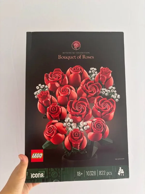 LEGO Icons «Букет роз» 10328 1