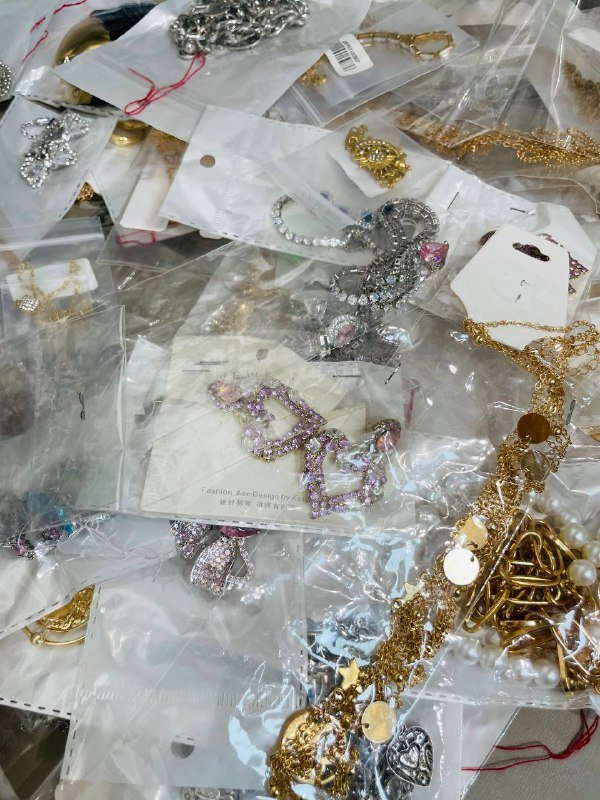 Бижутерия 100 штук