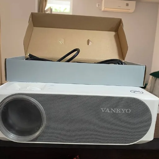 Проектор Vankyo V630