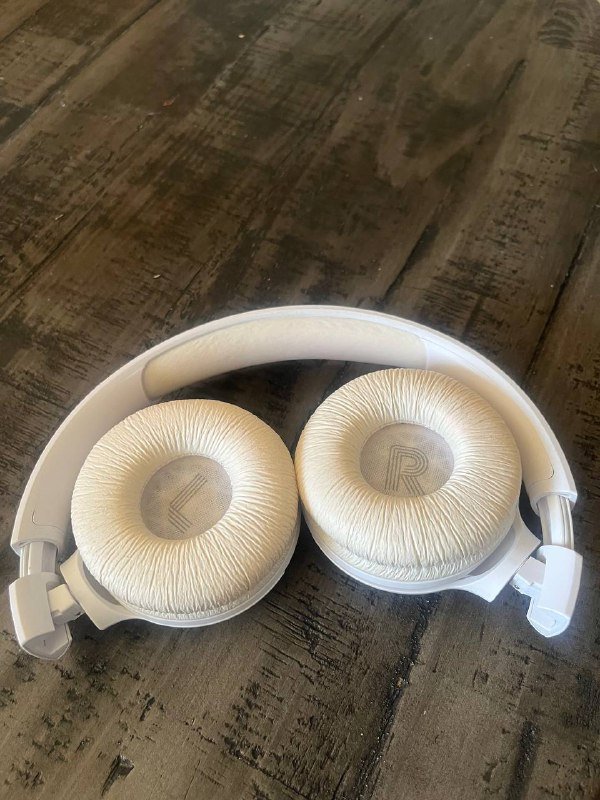 Беспроводные наушники JBL, Боксерские перчатки 3