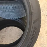 Летние шины 225/40 R19, комплект из 4 2