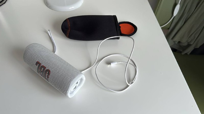 Аккустическая колонка Jbl Flip 6