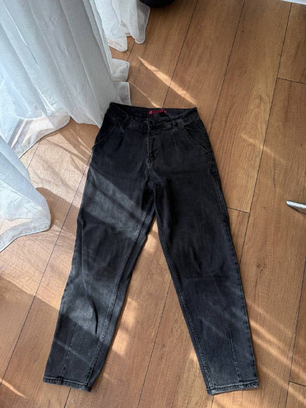 Чёрная кофточка р.S, кофточка зебра р.M, кофточка зелёная р.S, топ Missguided р.M, чёрные джинсы р.M 5