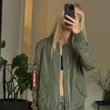 Куртка-бомбер Alpha Industries 2