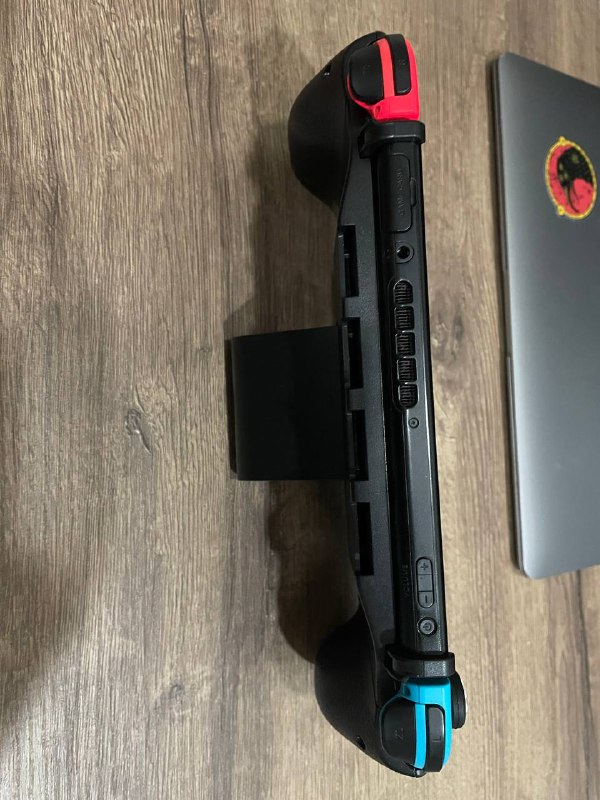 Nintendo Switch, геймпад Dobe и аксессуары 7