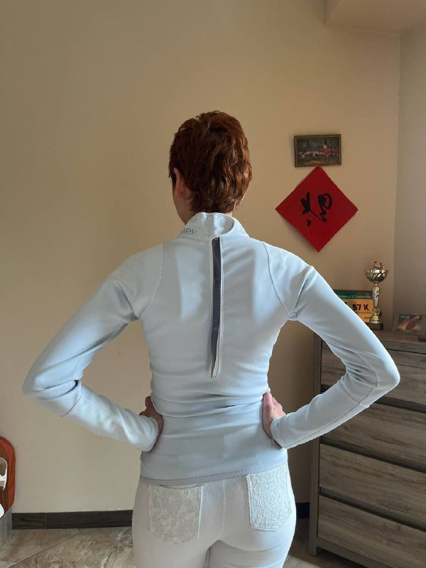 Водолазка Adidas, Брюки Calzedonia, Сарафан, Рубашка, Шорты, Пиджак 8