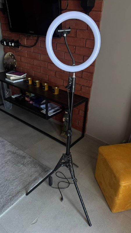 подставка деревянная, стаканы, коврик, ваза, кольцевая лампа, коврик для йоги, роллер, массажный мяч, дарсонваль, пледы, покрывало 5