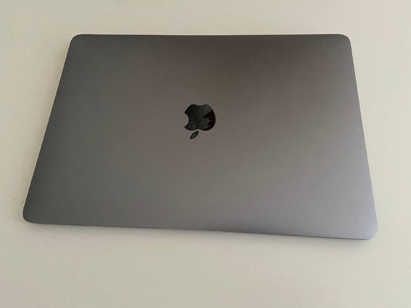 MacBook Air 13” 2020 M1 8GB 256GB Space Gray 2