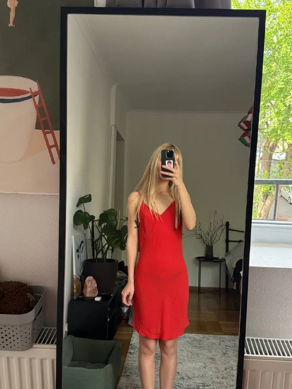 Платья Forever New, Forever 21, черное платье с жемчужинами 1