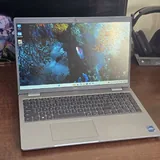 Ноутбук Dell Precision 3570 1