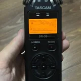 Портативный стерео-рекордер Tascam DR-05 2