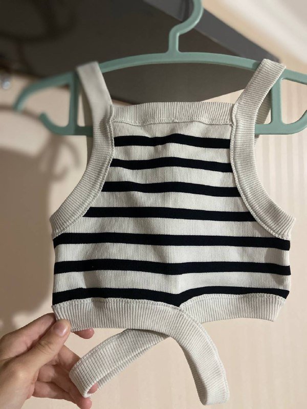 Топы XS, кроп топ M, штаны M 7