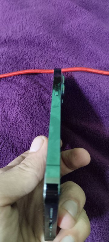 iPhone 13 Pro 256 Гб с поврежденным экраном и корпусом 3