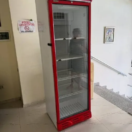 Холодильник Coca-Cola