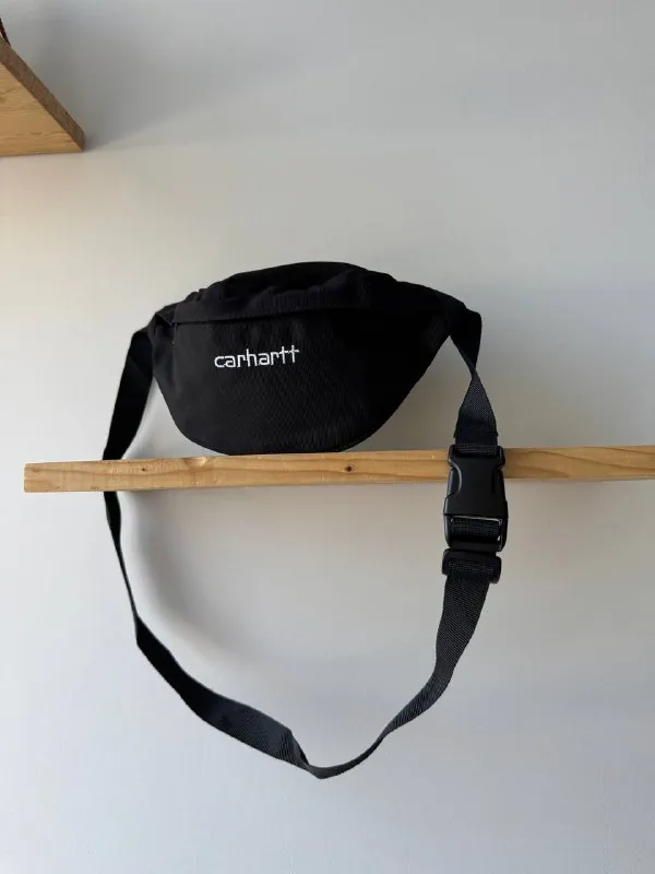 Бананка Carhartt 1