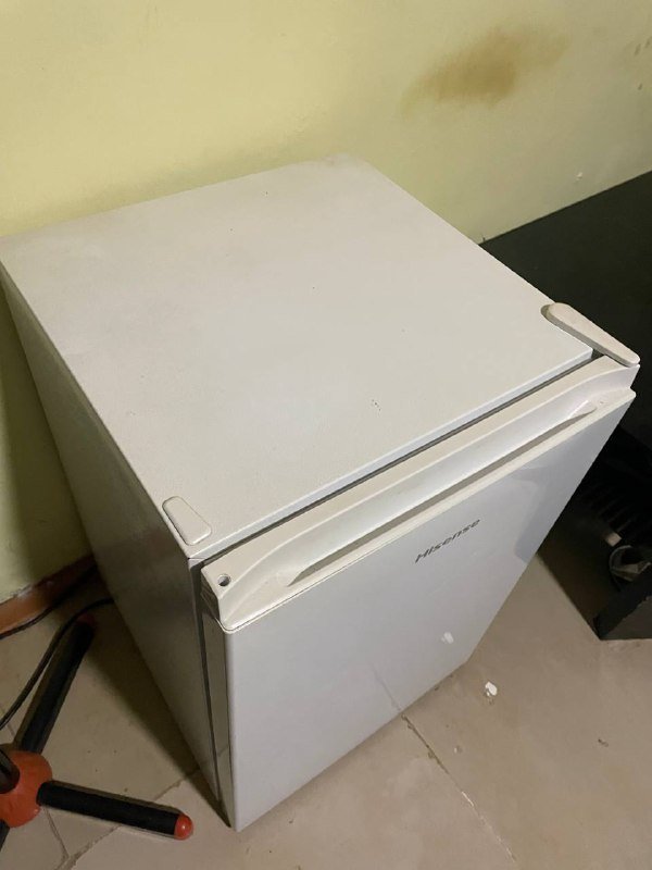 Холодильник Hisense в отличном состоянии 2